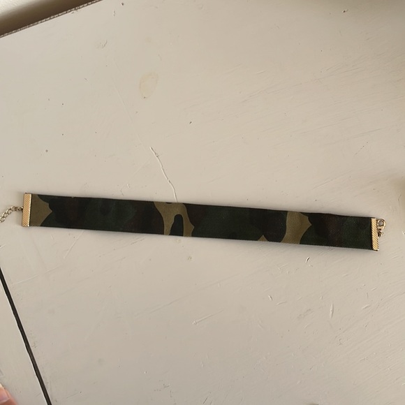 3/$30 EUC 6 piece choker bundle set , includes aldo, forever 21 - Picture 5 of 7